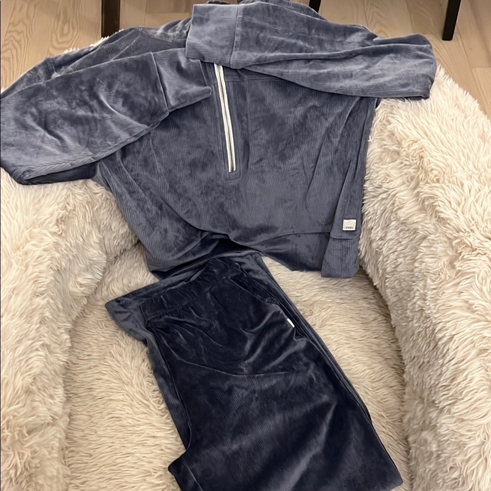Vuori Velour Hoodie in blue